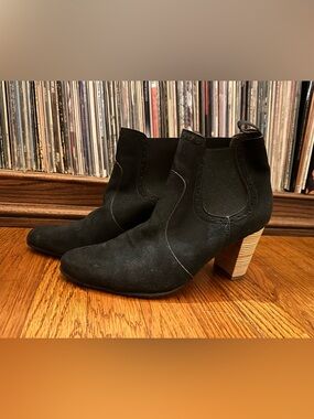 Nicora - Women’s Black Faux / Vegan Suede Elasticized Ankle Boots